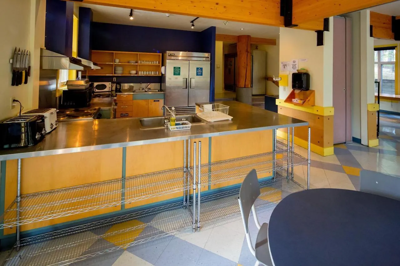 Hostel HI-Banff Alpine Centre
