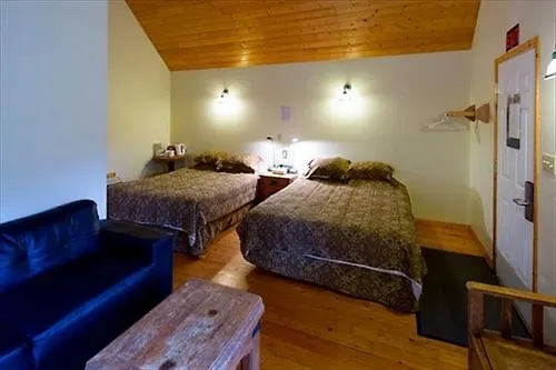 Hi Banff Alpine Centre - Hostel 0*,  Kanada